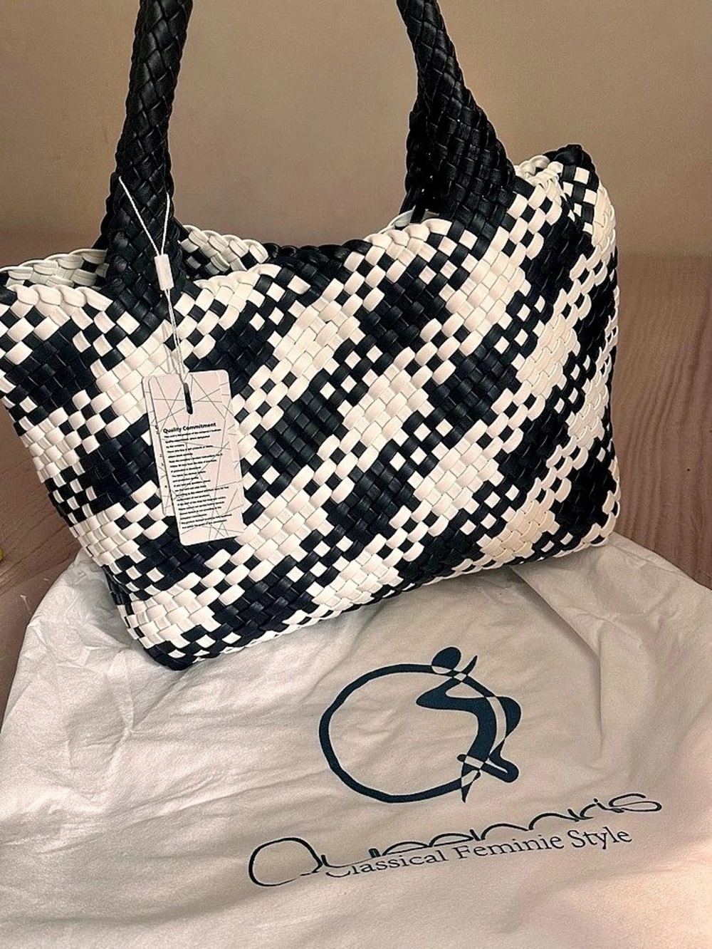 Queenoris Woven Geometric Tote in Black & White NWT